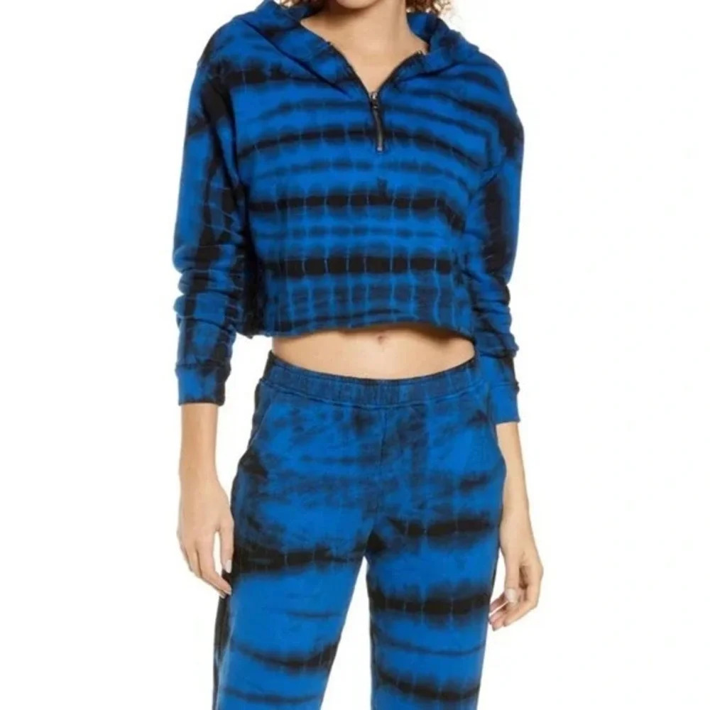 NWT Oli & Viv Corey Tie Dye Quarter Zip Crop Hoodie Electric Blue Black Small